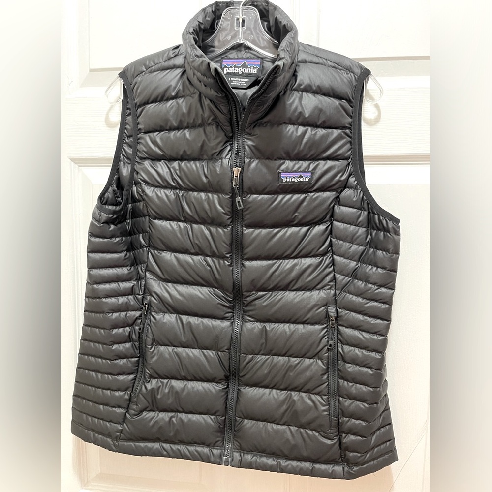 Patagonia Women’s Black Down Sweater Vest - Size Large